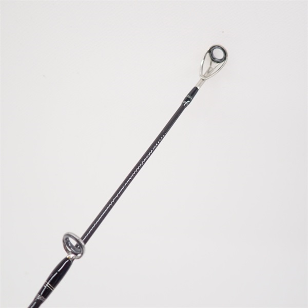 １７サーフトライブＳＴＨＳ－１０６２Ｍ